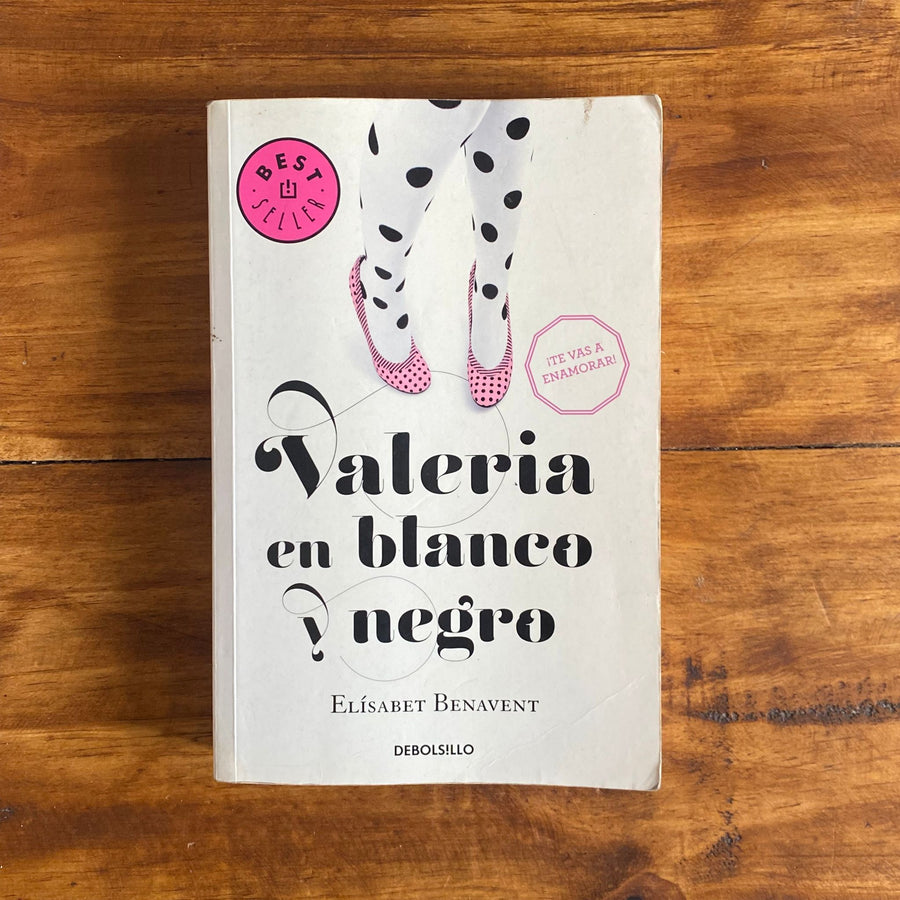 Valeria en blanco y negro
